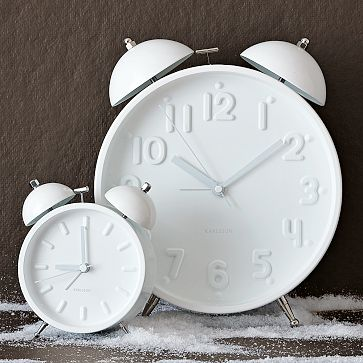 Illustration for article titled Searching for a bedside clock. Help?